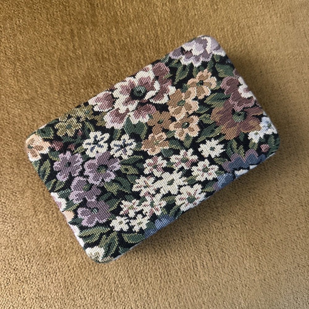 Vintage Jewelry Box Mundi Clamshell Tapestry Travel Case w/Mirror ~‎ Floral